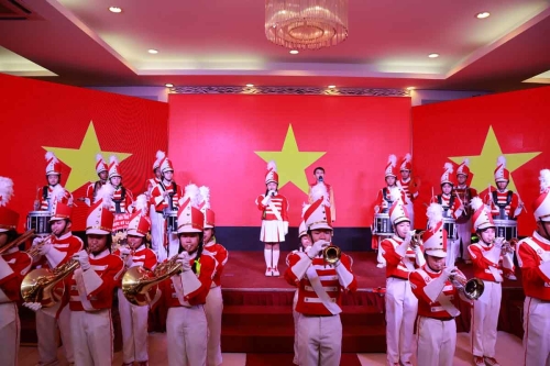 Mega-Celebration-of-Two-Decades-of-Vietnam-Book-of-Records-96